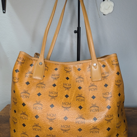 MCM Cognac and Olive Tote Bag - Picture 5 of 12